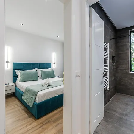 Apartment The Garden Jacuzzi By Ps Golem (Tirana)